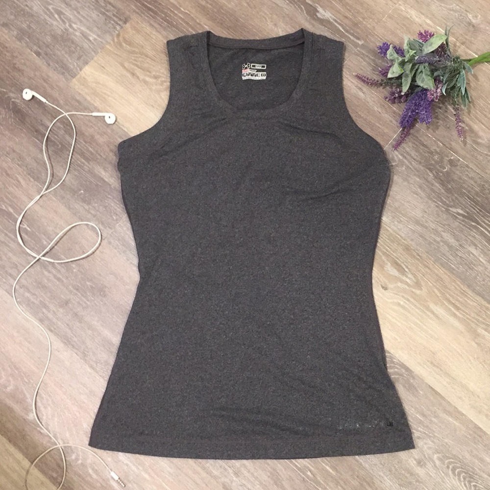 Under Armour Fitted heat gear athletic top